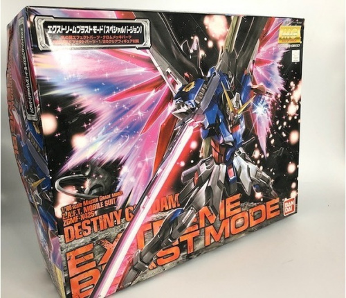 プラモデルのガンダム