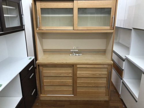 家具のカップボード・食器棚