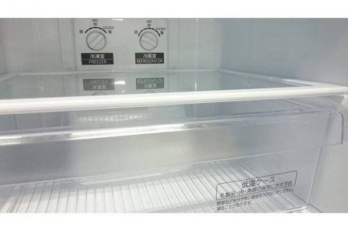 2ドア冷蔵庫のSHARP