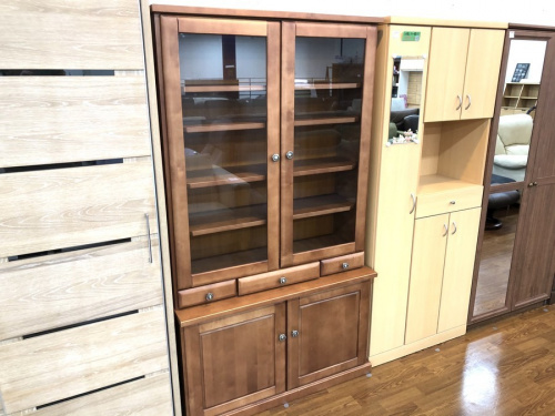 家具のキャビネット