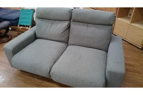 家具のソファ