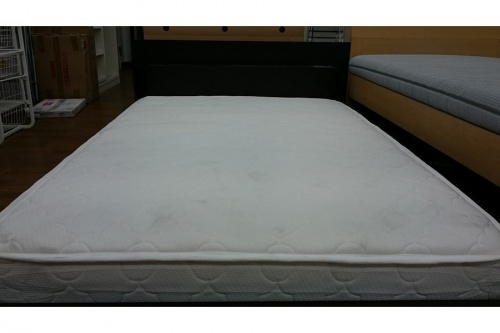 ダブルベッドの南浦和　中古　家具