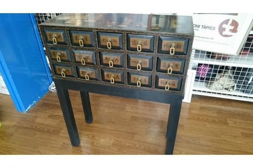 生活家具のタンス