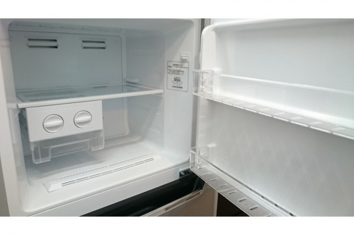 冷蔵庫の2ドア冷蔵庫