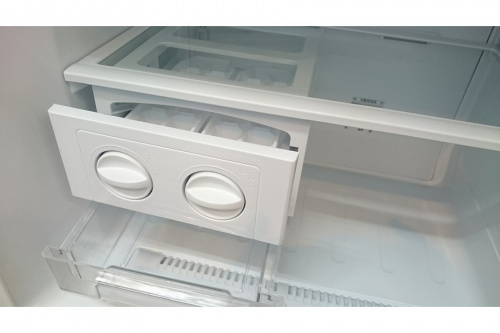 2ドア冷蔵庫のHisense