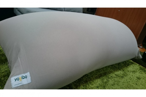 未使用品のクッション