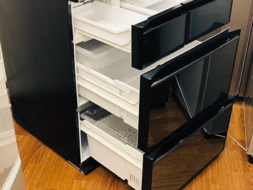6ドア冷蔵庫のHITACHI
