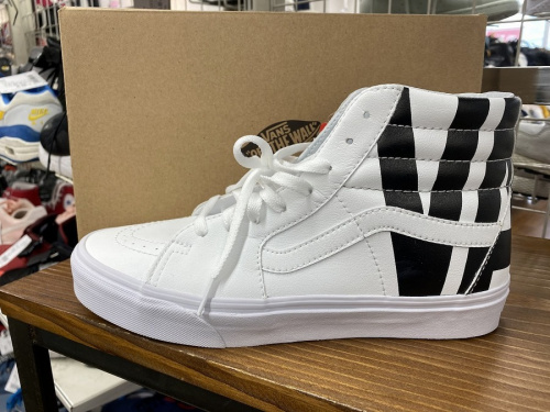 スニーカーのVans