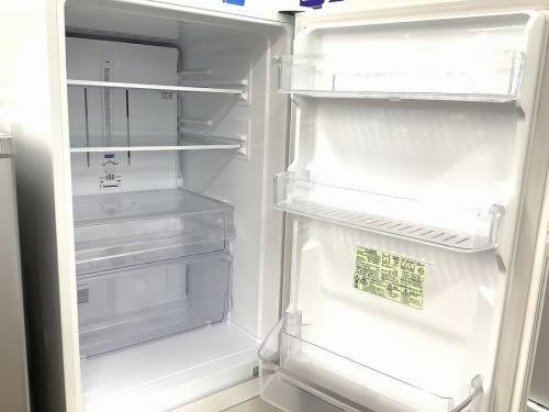 2ドア冷蔵庫のSHARP