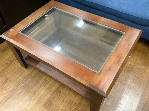 生活家具のセンターテーブル