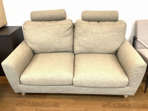 家具のソファ
