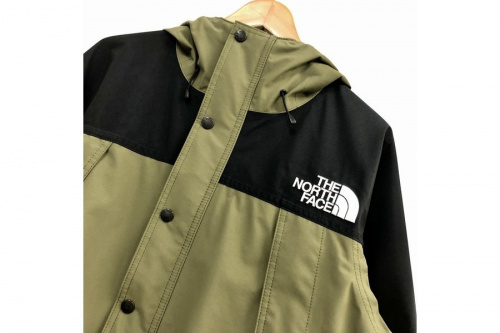 マウンテンライトジャケットのTHE NORTH FACE
