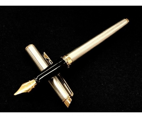 文房具の万年筆