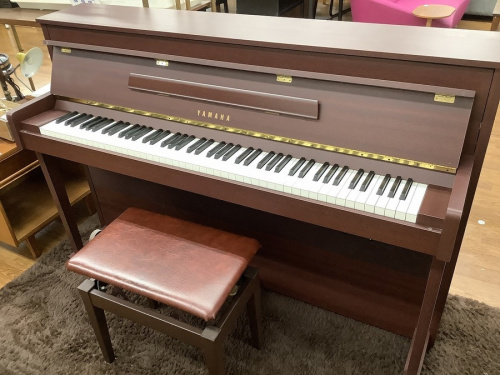 楽器の電子ピアノ