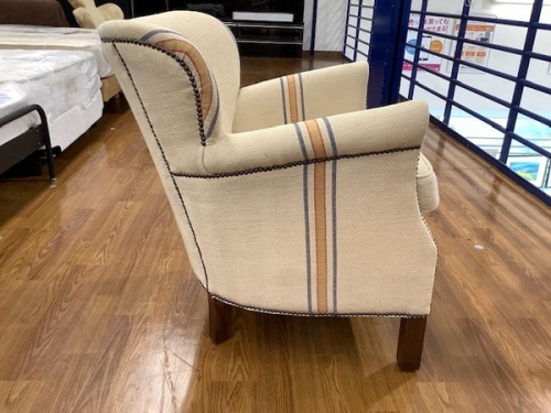 1人掛けソファーのjournal standard Furniture × HALO