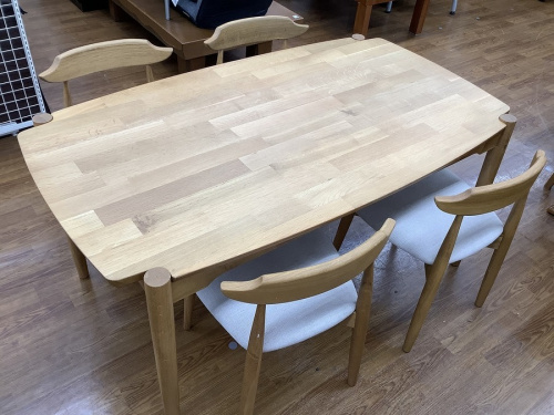 家具のダイニングセット