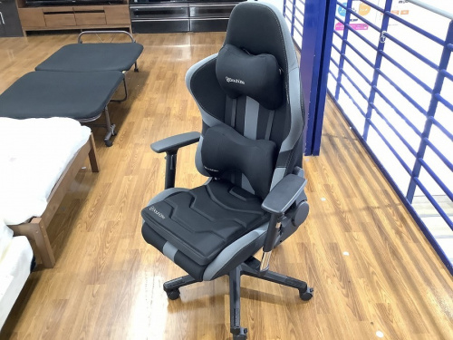 ゲーミングチェアのBauhutte
