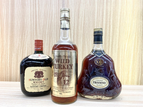 お酒のウイスキー・ブランデー・焼酎