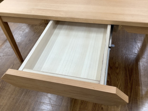テーブルの高野木工/タカノモッコウ