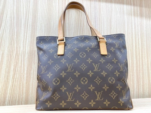 ブランド・ラグジュアリーのLOUIS VUITTON
