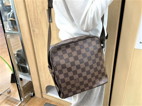 ブランドのLOUIS VUITTON ヴィトン