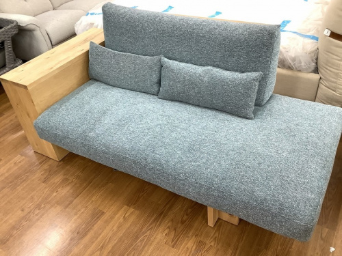 家具のソファ