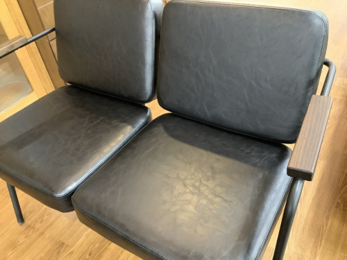 家具のソファ
