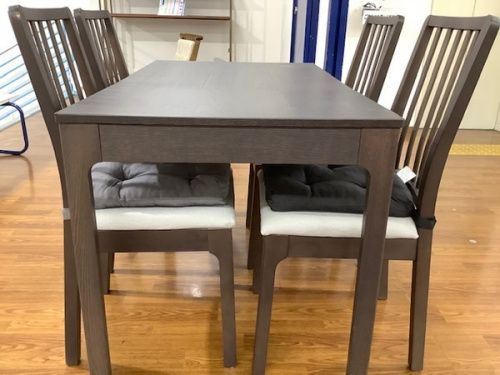 ダイニングセットのIKEA/イケア
