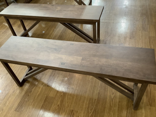 テーブルの中古家具　埼玉