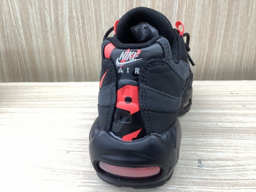スニーカーのスニーカー買取　埼玉