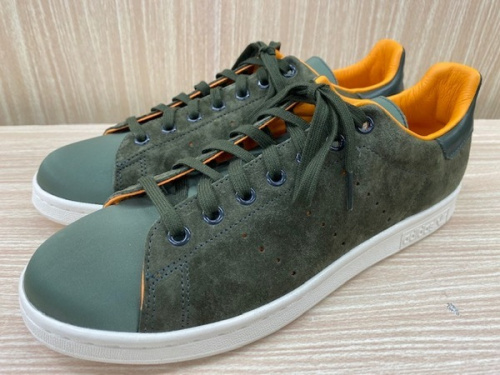 メンズファッションのスニーカー