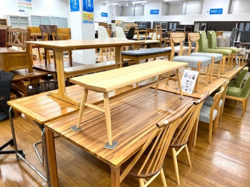 家具のダイニングセット