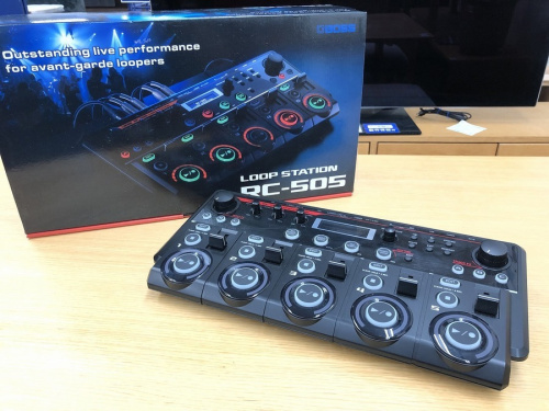 中古楽器店のループステーション