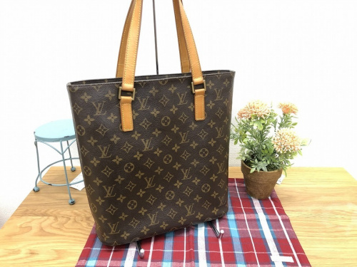 ブランド・ラグジュアリーのLOUIS VUITTON