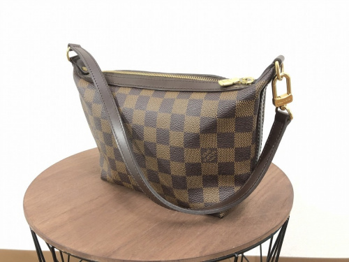 ブランド・ラグジュアリーのLOUIS VUITTON