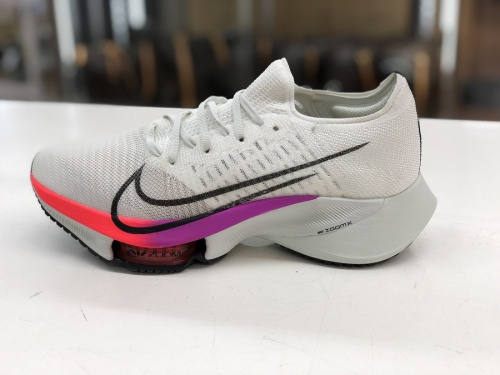 NIKEの南浦和