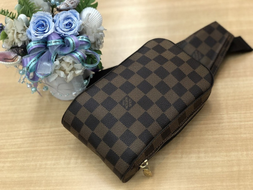 ブランド・ラグジュアリーのLOUIS VUITTON