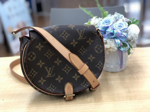 ブランド・ラグジュアリーのLOUIS VUITTON
