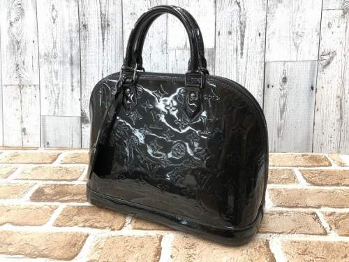 ブランド・ラグジュアリーのLOUIS VUITTON