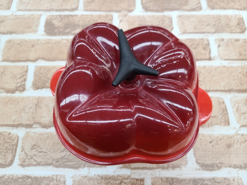 ピーマンココットのLE CREUSET
