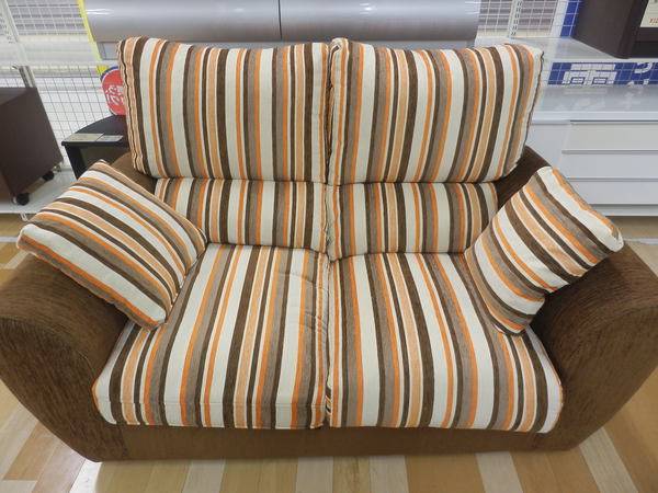 ニトリ 2人掛けソファー スペイン製 入荷しました！【岸和田店