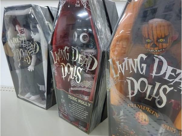 リビングデッドドールズ　トキシック・モリー Toxic Molly | Living Dead Dolls | Fandom