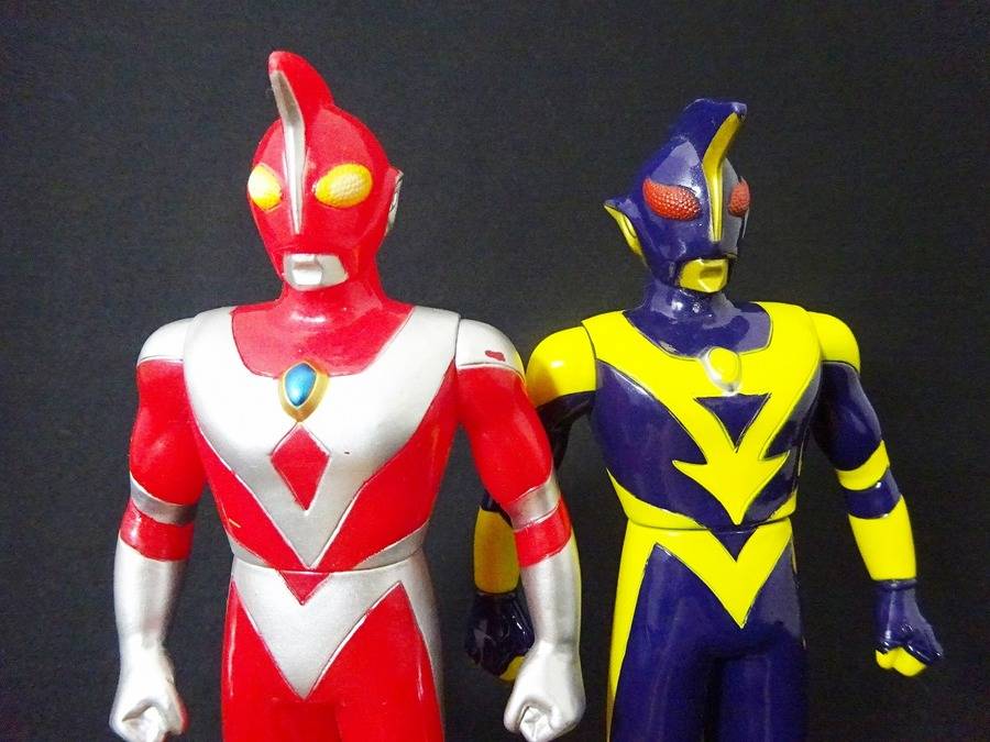 ソフビ人形大量入荷！ウルトラな品揃えがございます！｜2016年10月20日