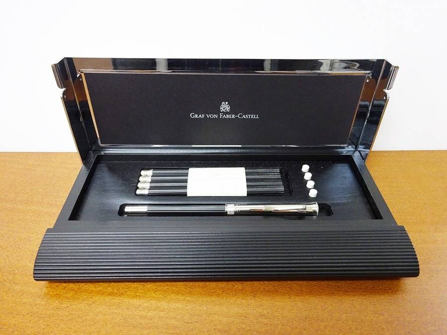 岸和田 高級 文房具】完全な鉛筆。FABER-CASTELL(ファーバーカステル