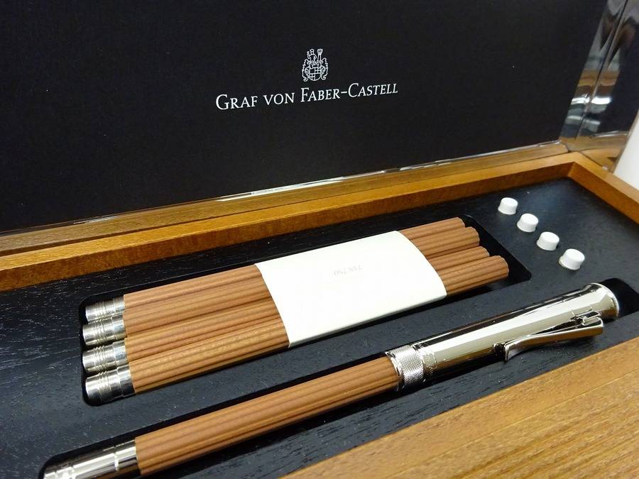 岸和田 高級 文房具】完全な鉛筆。FABER-CASTELL(ファーバーカステル
