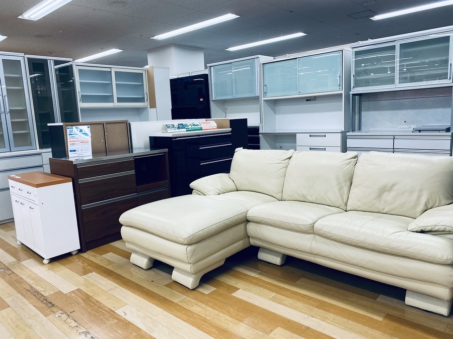 家具のいまだ　【トレファク岸和田】 劇的変化！家具売場が生まれ変わりました♪【岸和田店】｜2020年02月27