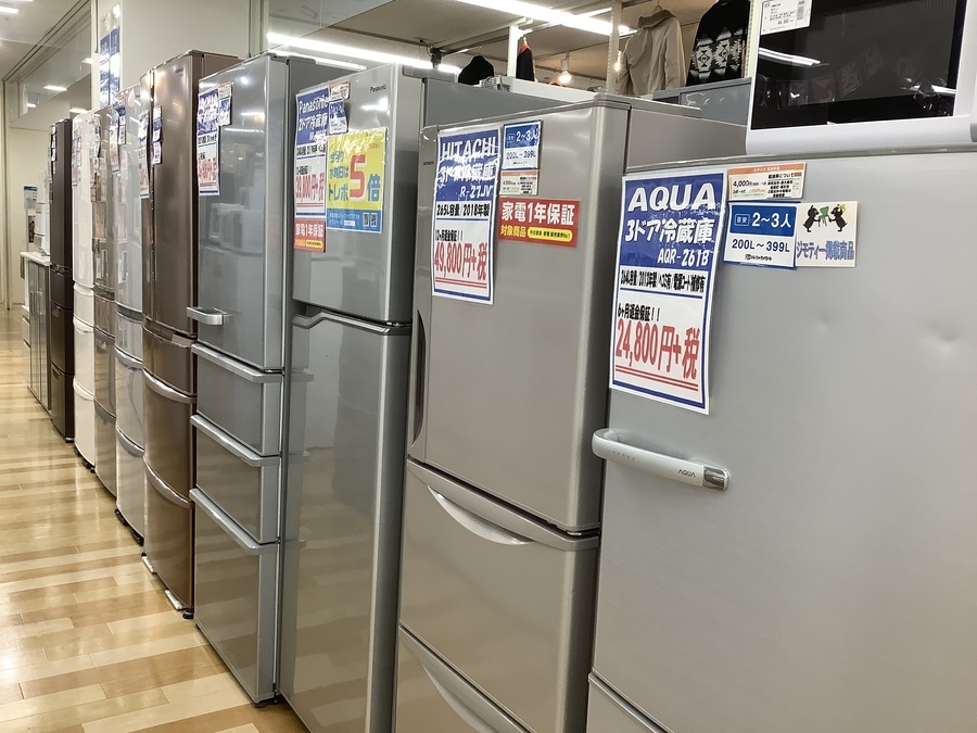 一年間保証付き！HITACHIの2ドア冷蔵庫売ります！！【トレジャーファクトリーラパーク岸和田店】 大型冷蔵庫が大量に入荷いたしました♪本日はHITACHI1年保証付き！3