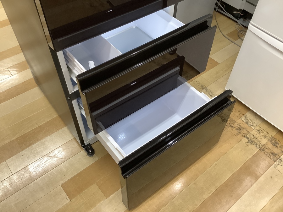 安心の6ヶ月保証付き！AQUA2ドア冷蔵庫【トレファク岸和田】 AQUA(アクア)の4ドア冷蔵庫のご紹介！【岸和田店】｜2020年09月30日