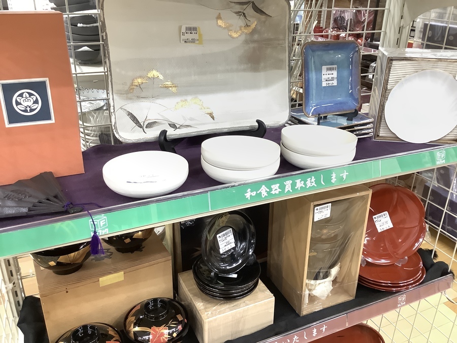 和食を華やかに彩ります。魯山人（ろさんじん）の美食器揃えのご紹介