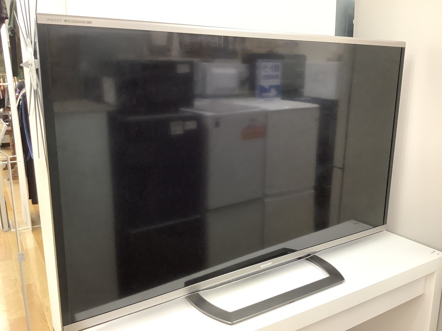 52型テレビシャープブラビア